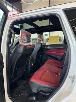 جیپ گراند شیرۆکی